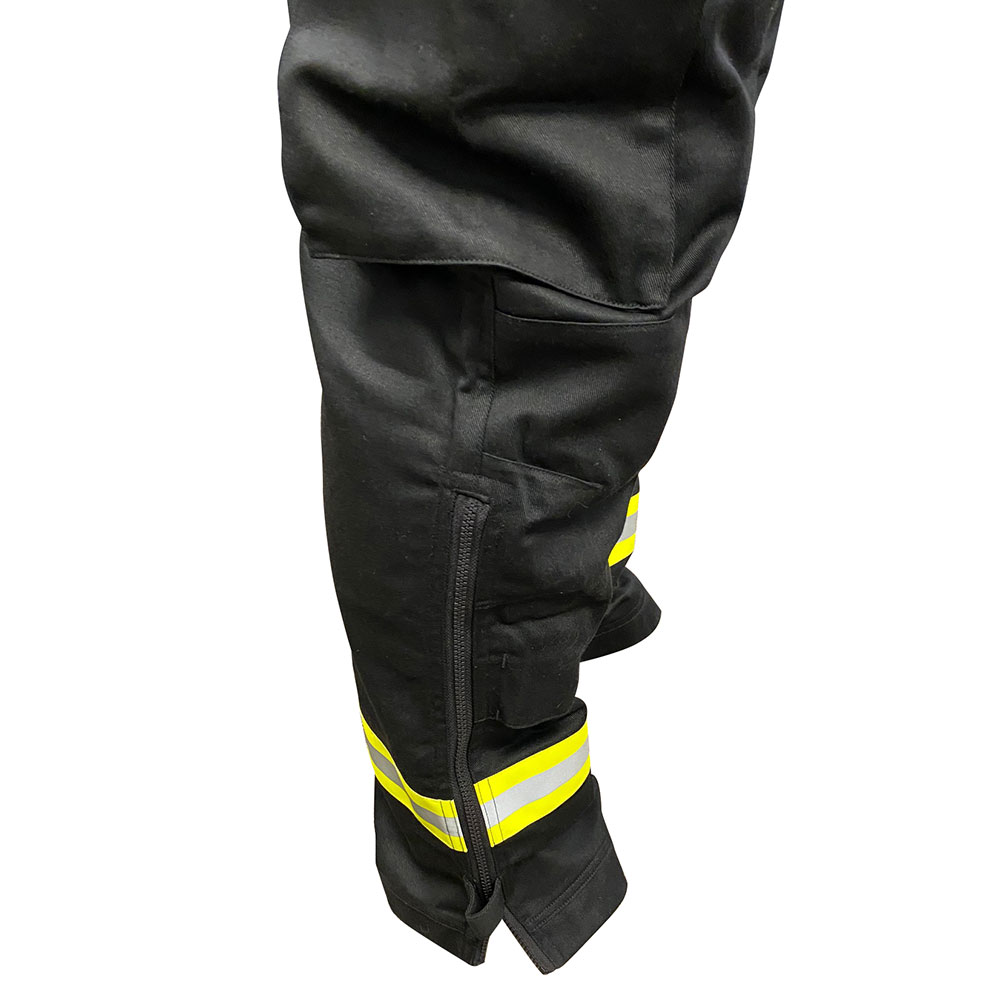 Coverall 2pc FR 9oz.- Pant Hem Detail